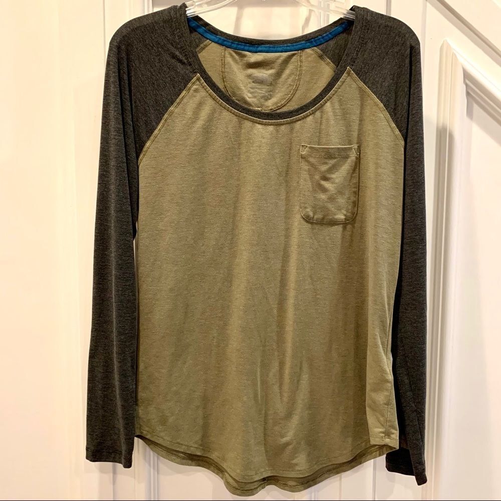 The North Face Long Sleeved T-shirt‎ M